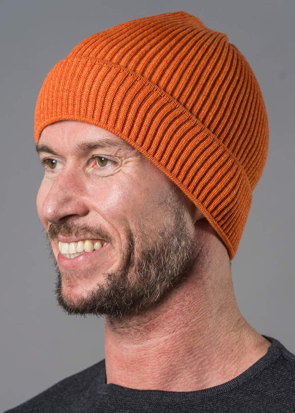 orange-muetze-308vpc.jpg